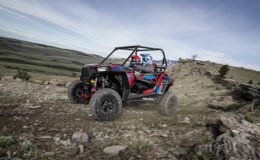 Polaris 2016 RZR S 900 – White Lightning desert